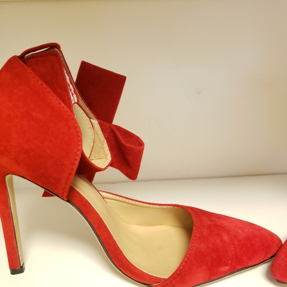 Shoes - Picture 4 of 7